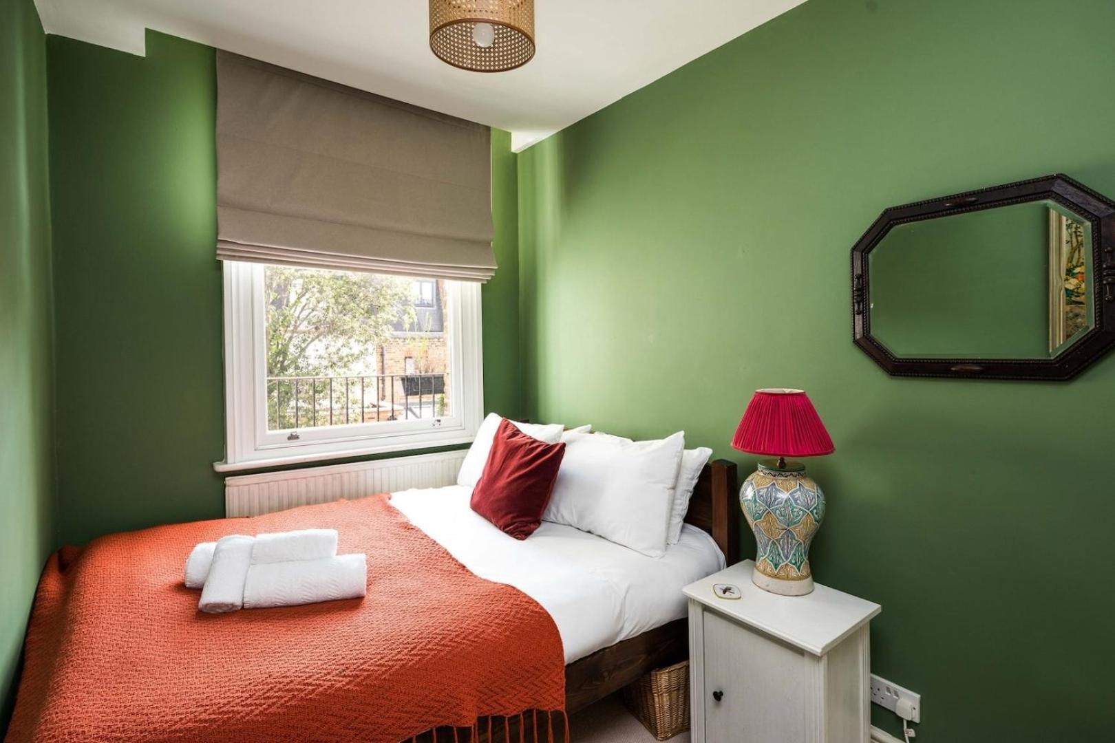Apartment Elegant And Peaceful 2bd - Barons Court/london *