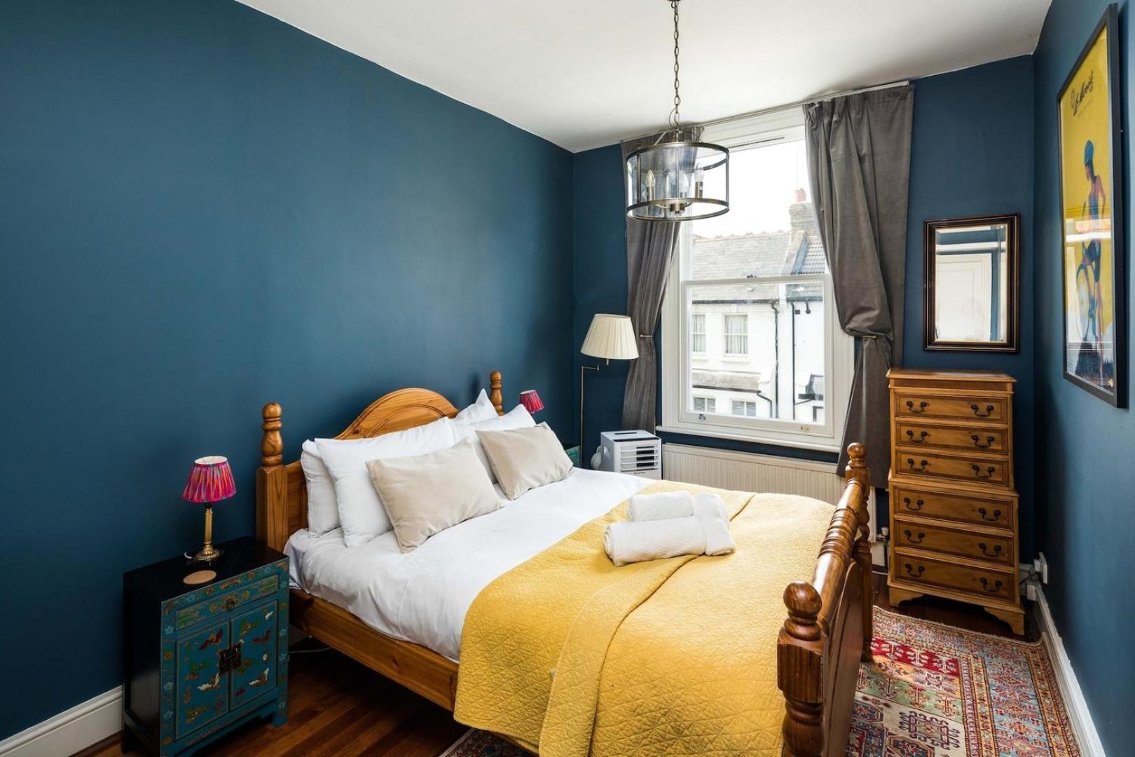 Elegant And Peaceful 2bd - Barons Court/london